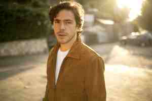 Jack-Savoretti-Photo-credit-Tom-Craig-