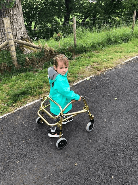 eviewalking1