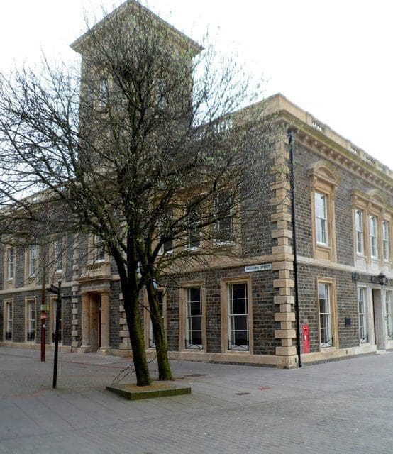 Llanelli-Library