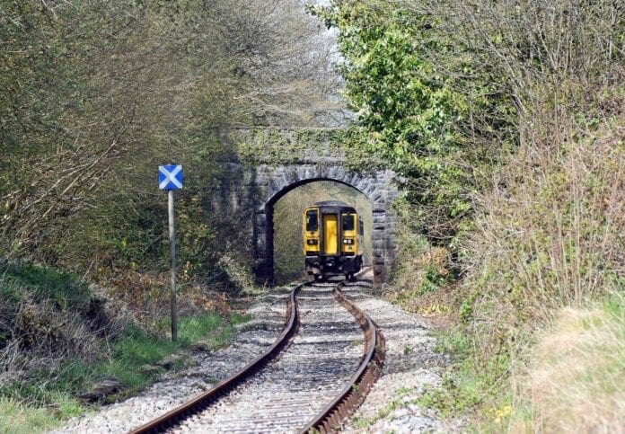 use w rail service review