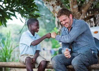 Hollywood Actor Gerard Butler Joins Welsh Pupils In Celebrating Charity