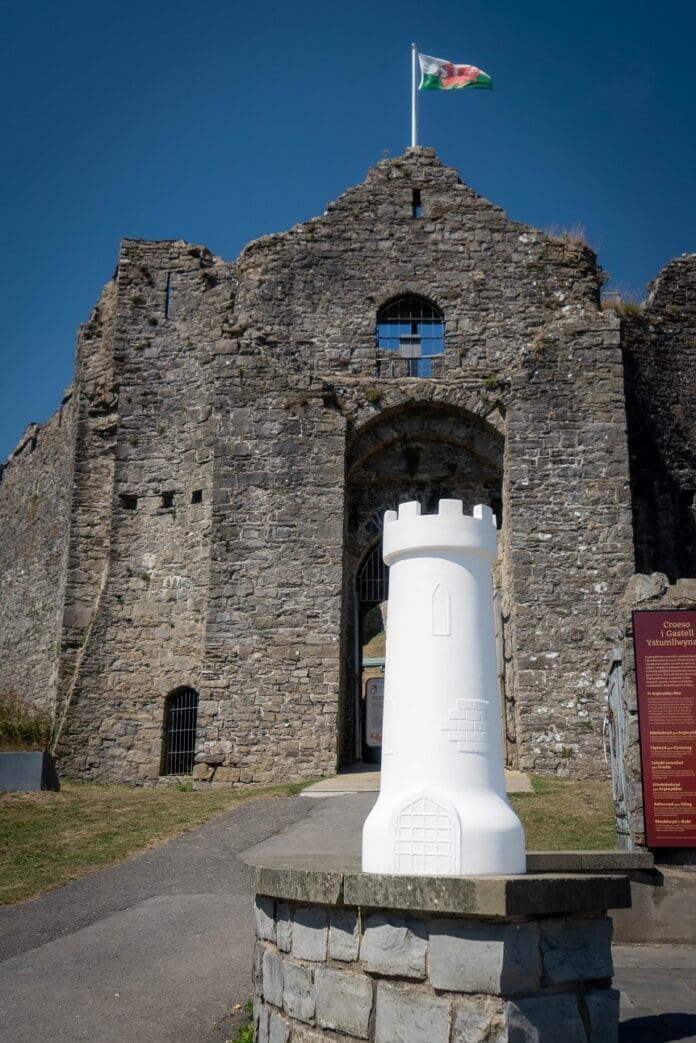 Sponsor a Castle and help raise money for Wales Air Ambulance
