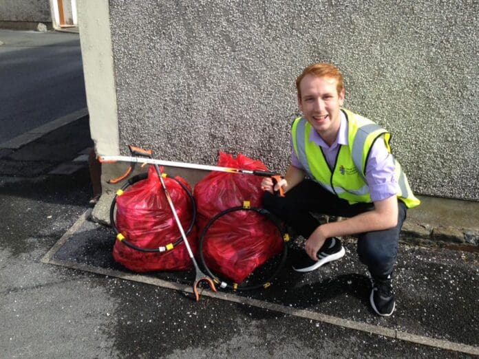 Keep Carmarthenshire Clean - Reject Four-Weekly Bin Collections