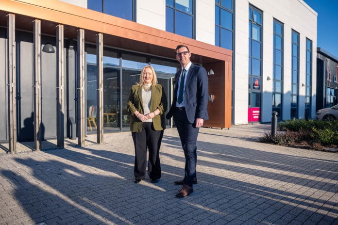 Cabinet-Secretary-for-Economy-Energy-and-Planning-Rebecca-Evans-with-the-leader-of-Carmarthenshire-County-Council-Cllr-Darren-Price.jpg