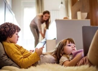 Free electrical safety checks and advice with E-Spark Project in Carmarthenshire – film and photo opportunity
