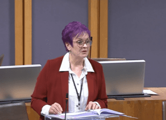 Senedd supports ‘scores on the doors’ for care homes