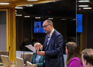 Criticism over Welsh Government’s lack of response to decline of Welsh-speaking communities