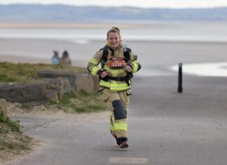 Firefighter Mel Herbert Completes Half Marathon in Full Firefighting Kit