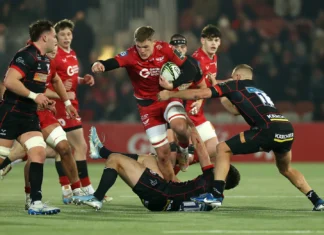 Taine Plumtree commits to Scarlets with new contract