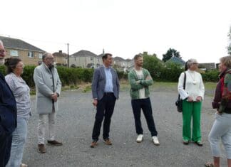 Lee Waters MS Visits Kidwelly Community Hub Powered Up By Welsh Labour’s Ynni Cymru Scheme