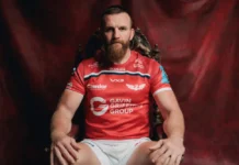Scarlets unveil stunning new home kit for 2025-26 campaign