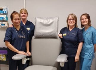 Chemotherapy Unit receives new treatment chair thanks to charitable funds
