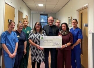 Beicwyr yn codi dros £5,000 ar gyfer Uned Ddydd Cemotherapi Tywysog Philip