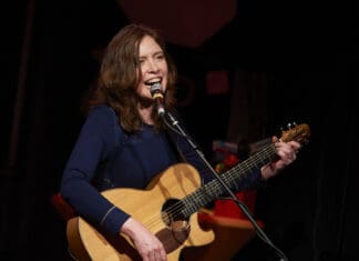 Marathon spring-summer EU and UK tour for Sarah McQuaid – and a new album in the works!