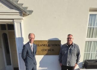 Garry Rees-Andrews Co-opted onto Llanelli Town Council as Independent Councillor