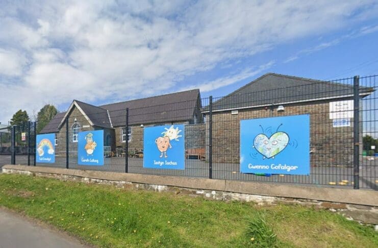 Another four primaries under threat of closure